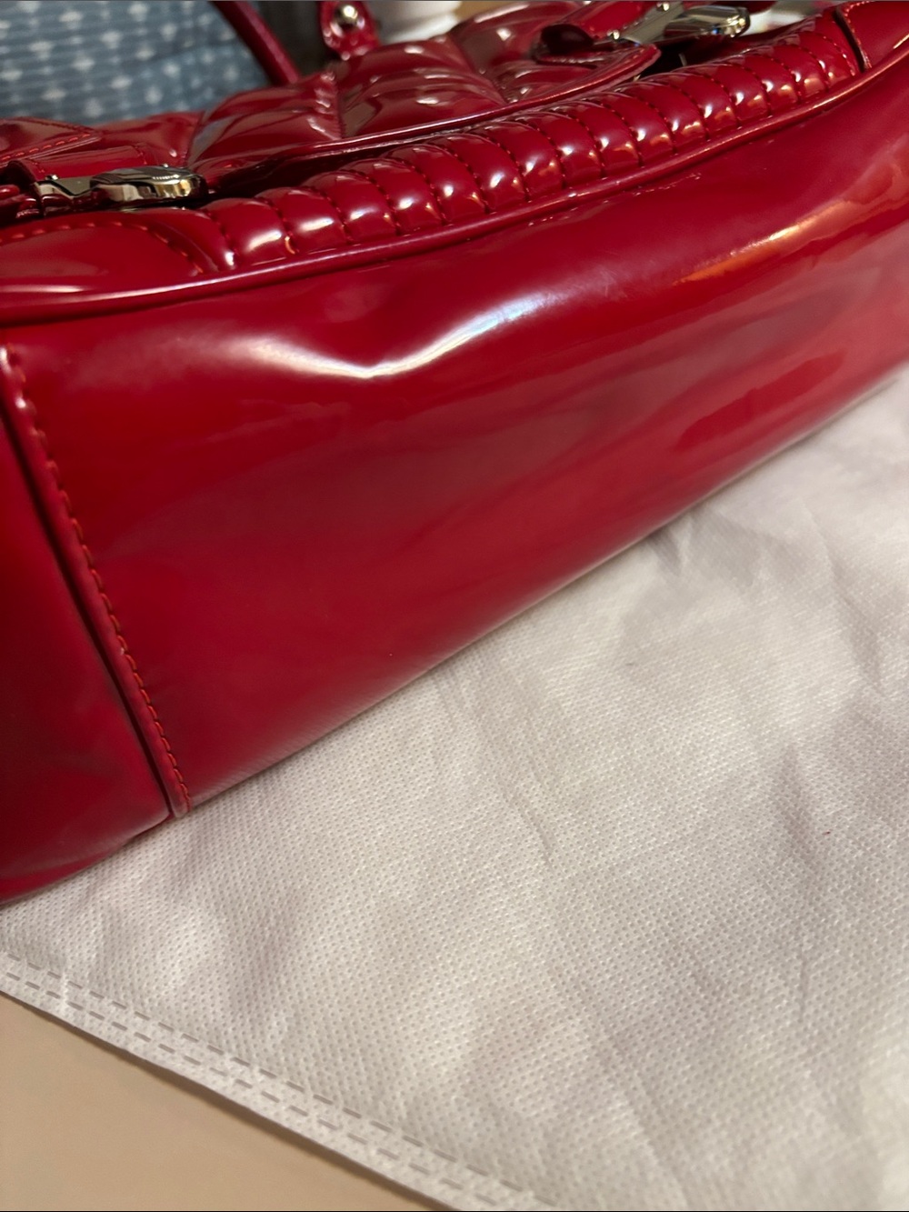 Coach Poppy Red Quilted Liquid Gloss Satchel. - Picture 11 of 16